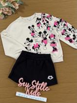 Conjunto Infantil Animê Inverno com Shorts Saia Preta e Casaco Bege Minnie e Mickey Disney