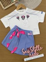 Conjunto Infantil Animê Verão com Shorts Saia Azul e Blusa Branca Minnie Tênista Disney Conjunto Infantil Animê Verão com Shorts Saia Azul e Blusa Branca Minnie Tênista Disney