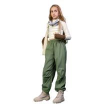 Conjunto Infantil Blusa Canelada Off-White e Calça Cargo Verde Kamylus