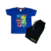 Conjunto Infantil Camiseta e Short Dino Skate Confortável Macio