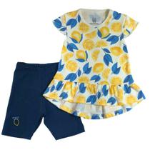 Conjunto infantil camiseta manga curta cru estampada limão amarelo e azul e shorts azul marinho com bordado limão