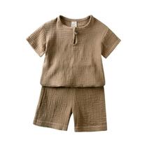 Conjunto Infantil de Algodão: Camiseta com Botões e Shorts (2 Peças) Conjunto Infantil de Algodão: Camiseta com Botões e Shorts (2 Peças)