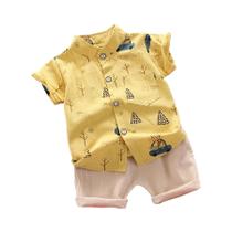 Conjunto Infantil de Camisa e Shorts com Estampa de Urso - Manga Curta - Verão