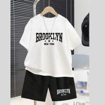 Conjunto Infantil Masculino Estampa Brooklyn Estrelas 370 Modinha Short Camiseta Blusa Menino Brinca Conjunto Infantil Masculino Estampa Brooklyn Estrelas 370 Modinha Short Camiseta Blusa Menino Brinca