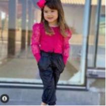Conjunto infantil menina blogueirinha blusa.princesa pink+calça jogger preta do 02 ao 10