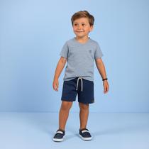 Conjunto Infantil Menino Camiseta Gola V Bermuda Tecido Ecologioco Conjunto Infantil Menino Camiseta Gola V Bermuda Tecido Ecologioco