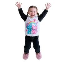 Conjunto Infantil Plush Feminino com Estampa Colorida Alegre Conjunto Infantil Plush Feminino com Estampa Colorida Alegre