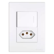 Conjunto Interruptor Simples 1 Tecla e 1 Tomada 10a 20a 4x2 Linha Classic Entrelux Conjunto Interruptor Simples 1 Tecla e 1 Tomada 10a 20a 4x2 Linha Classic Entrelux