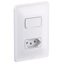 Conjunto Interruptor Simples + Tomada 2P+T 10A Branco Zeffia Pial