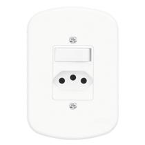 Conjunto Interruptor Simples + Tomada 2P+T 20A 250 Volts Blanc - 1358 - FAME Conjunto Interruptor Simples + Tomada 2P+T 20A 250 Volts Blanc - 1358 - FAME