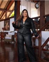 Conjunto jaqueta e calça material sintético