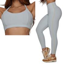 Conjunto Legging Empina Jacquard Azul Serenity + Top Moving Conjunto Legging Empina Jacquard Azul Serenity + Top Moving