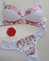 Conjunto Lingerie feminino calcinha e sutiã com renda florida