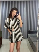 Conjunto listrado linho shorts e camisa Conjunto listrado linho shorts e camisa