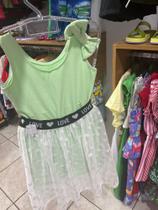 Conjunto love feminino verde tamanho M veste 6 anos á 8 anos
