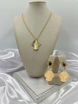 Conjunto Luxuoso Dourado Folha Elegante Colar Brincos Sofisticados para Brilhar em Qualquer Ocasião Conjunto Luxuoso Dourado Folha Elegante Colar Brincos Sofisticados para Brilhar em Qualquer Ocasião