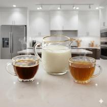 Conjunto Lyor Leiteira New Butterfly e 2 Xícaras Renaissance em Cristal:Elegância Dourada na Sua Mesa