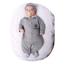 Conjunto Macacão Menino Príncipe Bordado Cinza 02 Peças P - Amora Baby Enxovais Conjunto Macacão Menino Príncipe Bordado Cinza 02 Peças P - Amora Baby Enxovais
