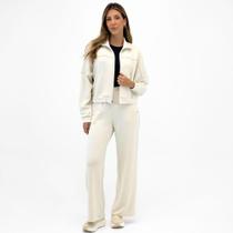 Conjunto Malwee Jaqueta Cropped e Calça Reta Feminino Conjunto Malwee Jaqueta Cropped e Calça Reta Feminino