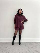 Conjunto Manuela - Camisa de Manga Longa e Shorts com Estampa de Corações Conjunto Manuela - Camisa de Manga Longa e Shorts com Estampa de Corações