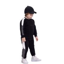 Conjunto Menino Blusa em Moletom Capri e Calça Moletom New Wave preto reativo - Alakazoo Conjunto Menino Blusa em Moletom Capri e Calça Moletom New Wave preto reativo - Alakazoo