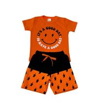 Conjunto Menino Smile Laranja/Preto Camiseta Manga Curta e Bermuda