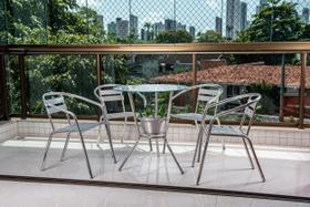 Conjunto Mesa Bar Com 4 Cadeiras Leve Alumínio Varanda Área Externa Casa Top Luxo Centro Jogo Piscina - RELEVANCE