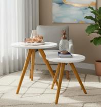 Conjunto Mesa de Apoio Hope Pés em Madeira Pinus e Tampo em MDF Conjunto Mesa de Apoio Hope Pés em Madeira Pinus e Tampo em MDF