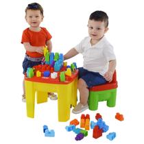 Conjunto Mesa e Cadeira Blocos de Montar 70 Peças MK443