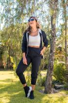 Conjunto Moletom Preto Capuz NA Boutique M