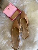 Conjunto Mule bege e carteira rosa