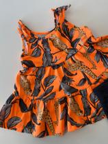 Conjunto Nanai camiseta em malha e shorts de moletom Conjunto Nanai camiseta em malha e shorts de moletom