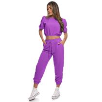 Conjunto no Crepe Cropped Calor Manga 3/4 C/ Ombro Princesa E Calça Jogger Azul Sereia Conjunto no Crepe Cropped Calor Manga 3/4 C/ Ombro Princesa E Calça Jogger Azul Sereia