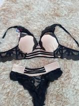 conjunto nude com detalhe preto