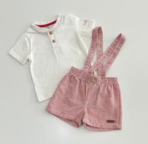 Conjunto P/GG Divertto Camiseta Polo Branca e Bermuda Vermelha com Suspensório