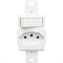 Conjunto Para Condulete Dicompel Monaco Branco 1 Simples + Tomada 2P.+T. 10A. - Dc-6100/1 Conjunto Para Condulete Dicompel Monaco Branco 1 Simples + Tomada 2P.+T. 10A. - Dc-6100/1