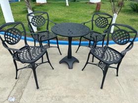 Conjunto Para Jardim Firenze Com de Mesa de Pé Central e 4 Poltronas Preto Fosco em Alumínio Fundido Unifer Móveis Conjunto Para Jardim Firenze Com de Mesa de Pé Central e 4 Poltronas Preto Fosco em Alumínio Fundido Unifer Móveis