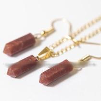 Conjunto Pingente Brinco Quartzo Vermelho Mini Ponta Dourado