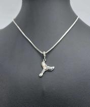 Conjunto pingente cauda + corrente banhado à rhodium