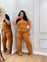 Conjunto Plus Size Calça Bolso do Lado e Blusa Soltinho