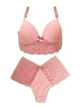 Conjunto Plus Size Calcinha e Sutiã com Bojo Detalhe Latreal Larga em Renda Lingerie Grande