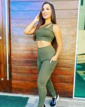 Conjunto poliamida calça e top