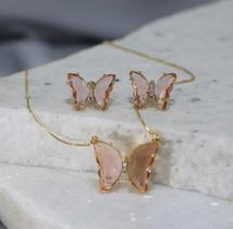 conjunto primavera, brincos e colar.