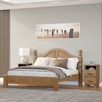 Conjunto Quarto: Cama Casal Clássica, 2 Mesas de Cabeceiras 2 Gavetas Ouro Freijó Madeira Pinus - Finestra Conjunto Quarto: Cama Casal Clássica, 2 Mesas de Cabeceiras 2 Gavetas Ouro Freijó Madeira Pinus - Finestra