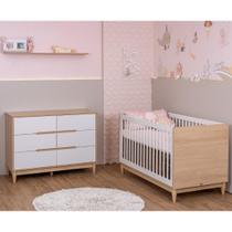 Conjunto Quarto de Bebê Tomi Quater com Berço Americano 2 em 1 e Cômoda 6 Gavetas Branco com Carvalho em MDF