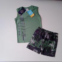 Conjunto regata e bermuda em moletinho Conjunto regata e bermuda em moletinho