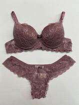 Conjunto rendado satim