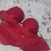 Conjunto rendado vermelho