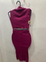 Conjunto saia e blusa cor fúcsia tamanho m