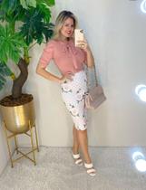 Conjunto saia e blusa Conjunto saia e blusa